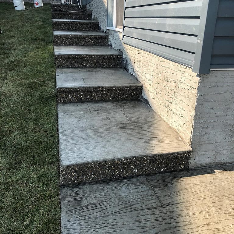 wood-plank-concrete-steps3