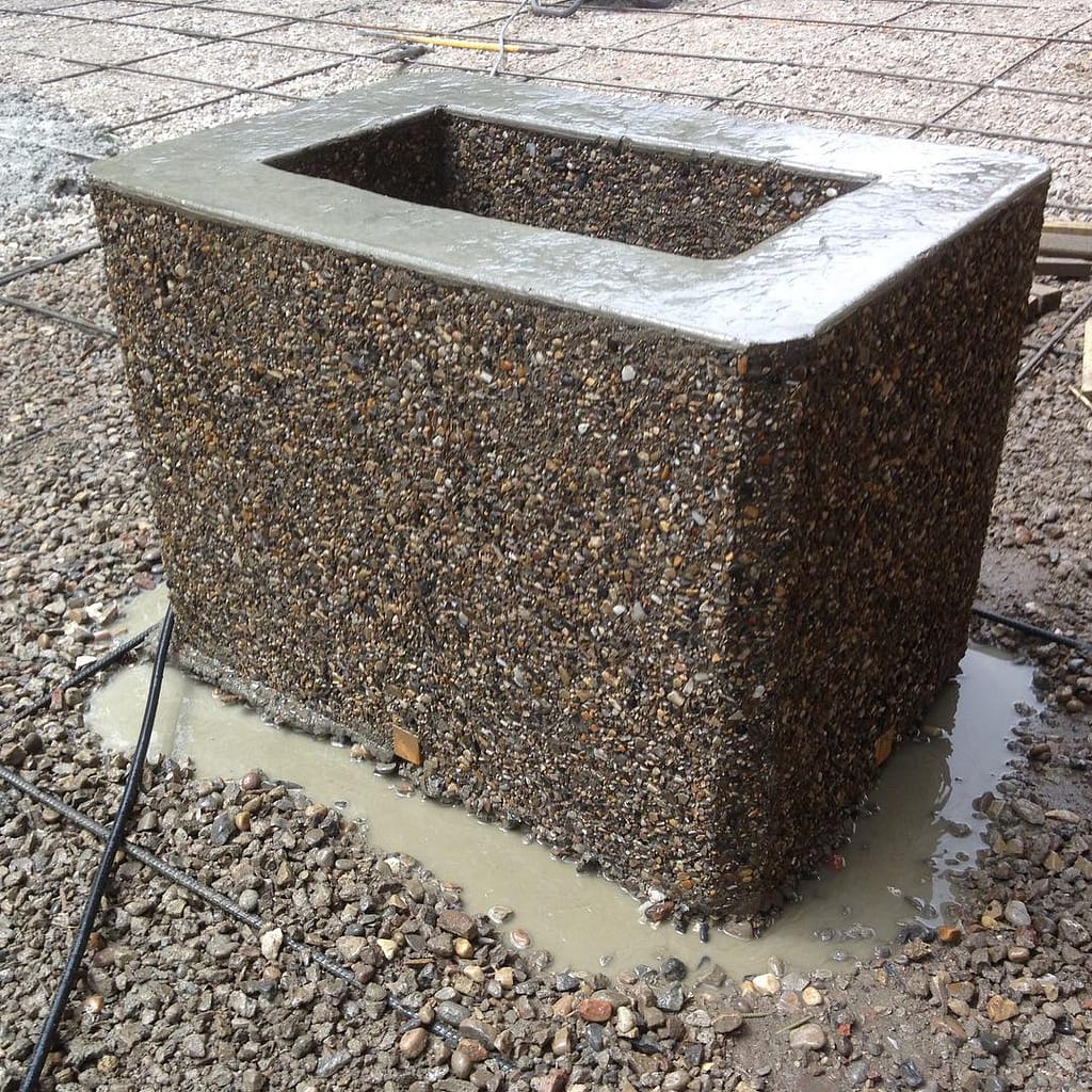 exterior-concrete-furniture-planter